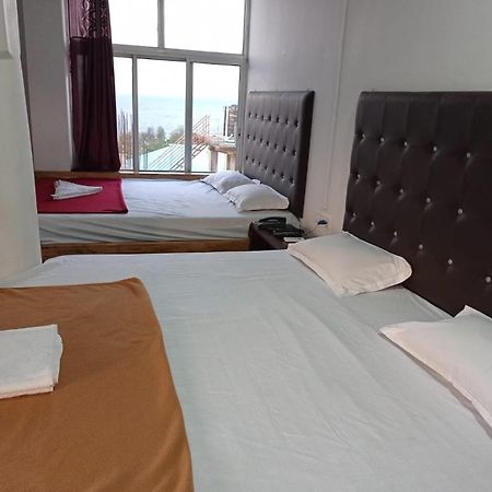 Oyo 81600B Pearl Marine Hotel Port Blair Kültér fotó